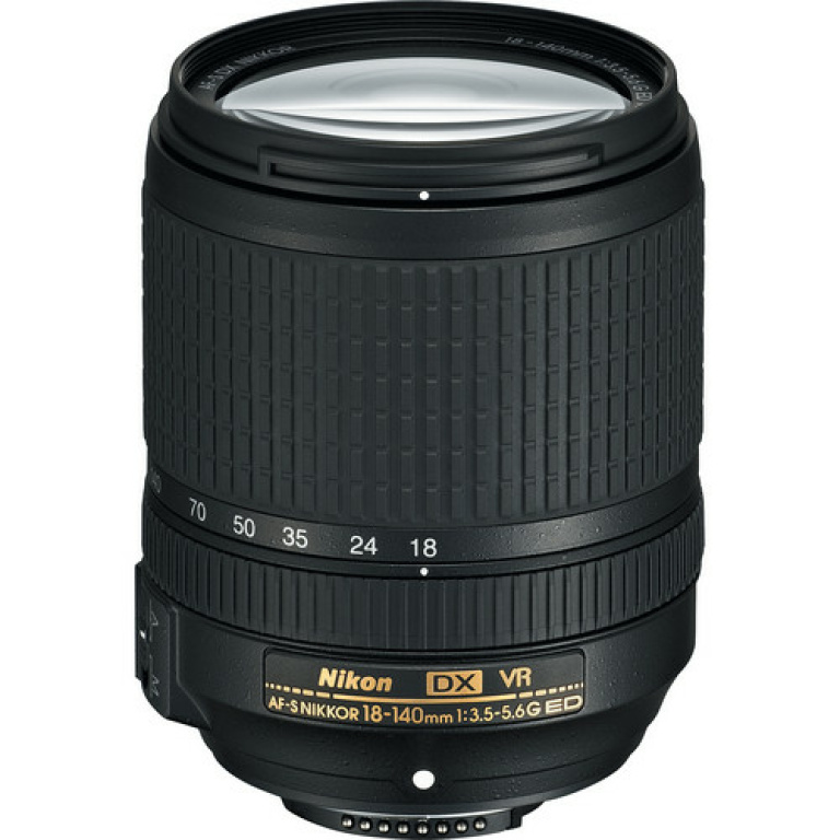 עדשה Nikon AF-S DX NIKKOR 18-140mm f/3.5-5.6G ED VR עדשה Nikon AF-S DX NIKKOR 18-140mm f/3.5-5.6G ED VR