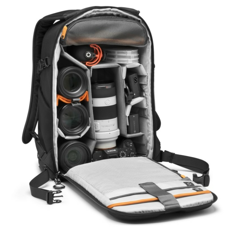 תיק צילום Lowepro Flipside BP300 AW III שחור תיק צילום Lowepro Flipside BP300 AW III שחור