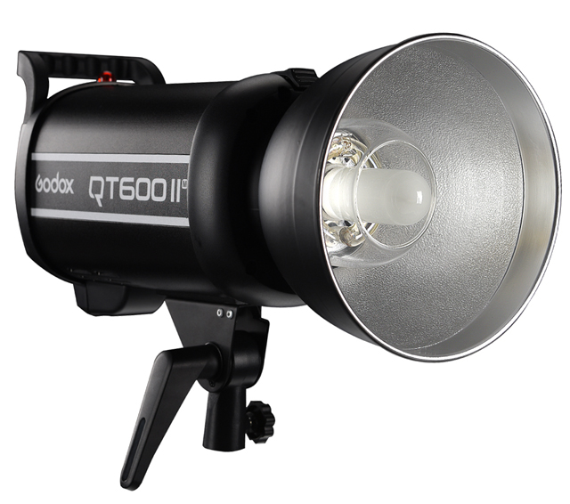 פלאש סטודיו GODOX QT600IIM 2.4Ghz פלאש סטודיו GODOX QT600IIM 2.4Ghz