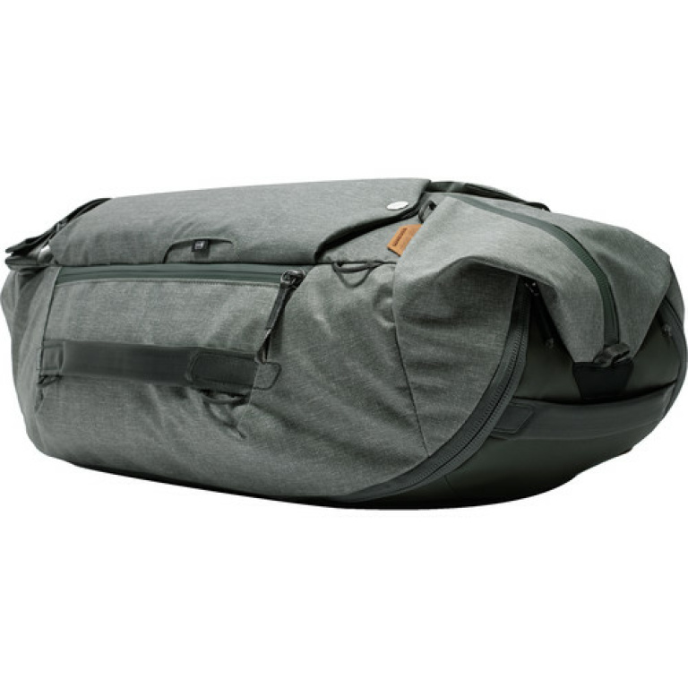 תיק צילום למטיילים Peak Design Travel Duffelpack 65L Sage – אפור תיק צילום למטיילים Peak Design Travel Duffelpack 65L Sage – אפור
