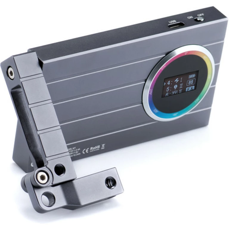 פנס לד צבעוני Godox Mini RGB Creative M1 פנס לד צבעוני Godox Mini RGB Creative M1