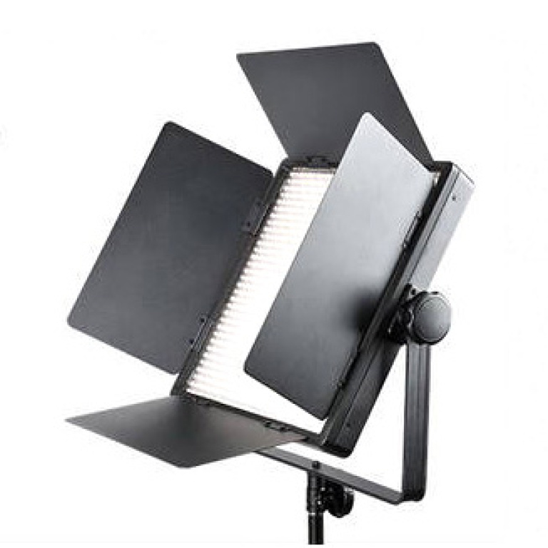 פנס לד Godox LED 1000C-II פנס לד Godox LED 1000C-II