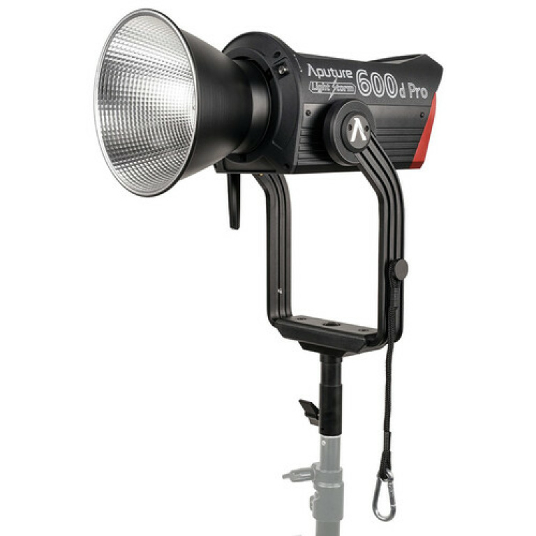 פנס לד Aputure LS 600D Pro פנס לד Aputure LS 600D Pro