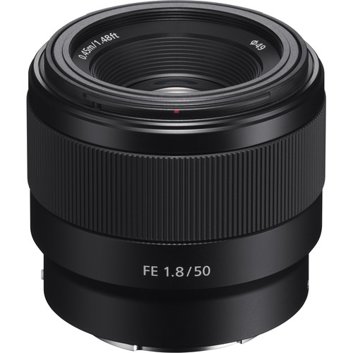 עדשה Sony FE 50mm f/1.8 Lens עדשה Sony FE 50mm f/1.8 Lens