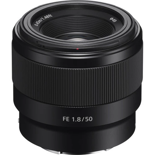 עדשה Sony FE 50mm f/1.8 Lens עדשה Sony FE 50mm f/1.8 Lens