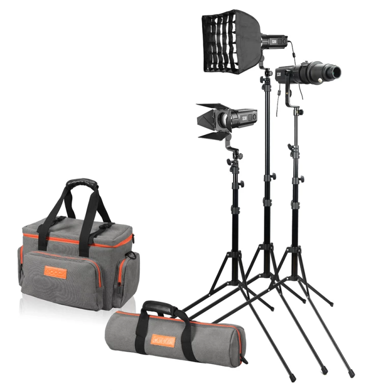 קיט 3 תאורות לד Godox S30 Led With Barndoors קיט 3 תאורות לד Godox S30 Led With Barndoors