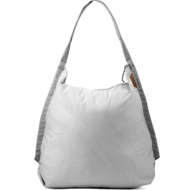 תיק צד מתקפל Peak Design Packable Tote – לבן שנהב תיק צד מתקפל Peak Design Packable Tote – לבן שנהב