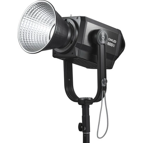 פנס לד Godox M600D Daylight LED Light פנס לד Godox M600D Daylight LED Light