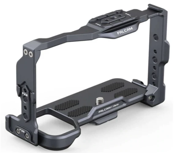 כלוב למצלמת סוני Ulanzi F22 quick release camera cage for sony A7C כלוב למצלמת סוני Ulanzi F22 quick release camera cage for sony A7C