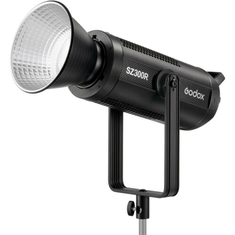 תאורה רציפה RGBWW עם שליטה בזווית Godox Zoom SZ-300R תאורה רציפה RGBWW עם שליטה בזווית Godox Zoom SZ-300R