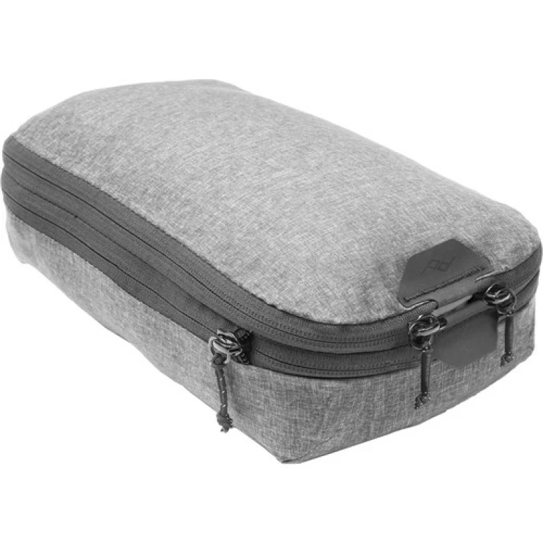 ארגונית אריזה Peak Design Travel Packing Cube Small – אפור פחם ארגונית אריזה Peak Design Travel Packing Cube Small – אפור פחם