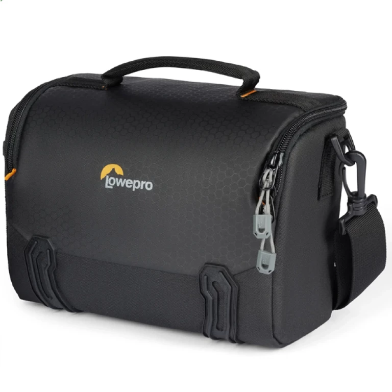 תיק צילום Lowepro Adventura SH 140 III שחור תיק צילום Lowepro Adventura SH 140 III שחור