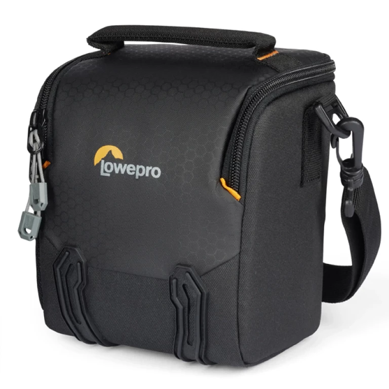 תיק צילום Lowepro Adventura SH 120 III שחור תיק צילום Lowepro Adventura SH 120 III שחור