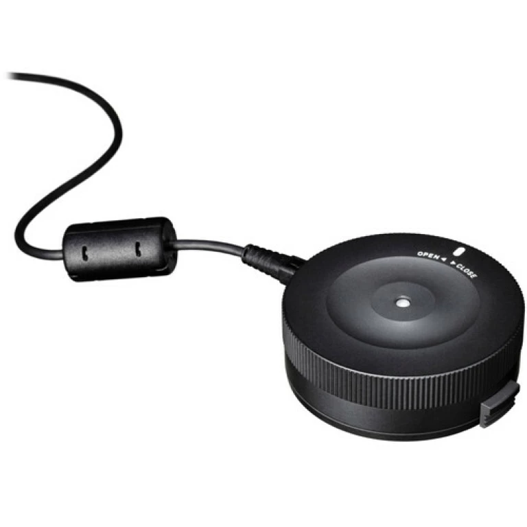 מתאם לעדכון עדשה Sigma USB Dock עבור עדשות Nikon F-Mount מתאם לעדכון עדשה Sigma USB Dock עבור עדשות Nikon F-Mount